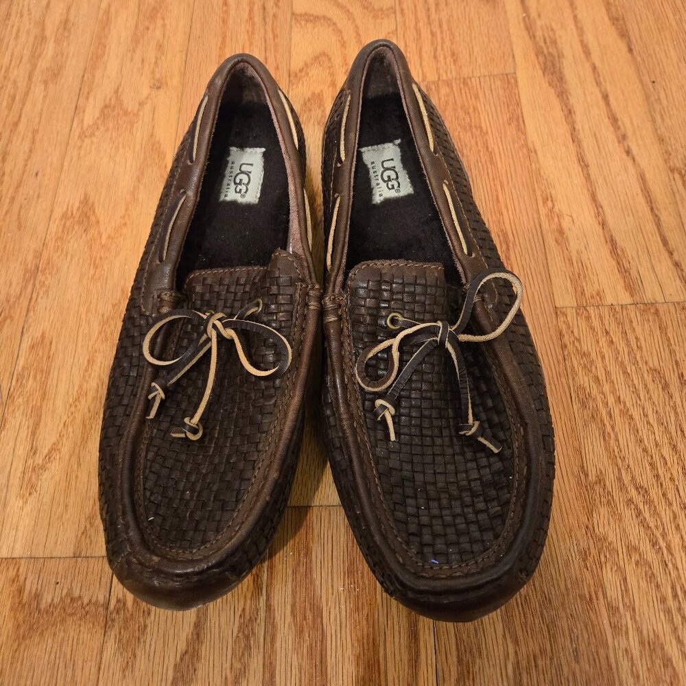 Mens Uggs Size 9 Brown Loafers with Ties